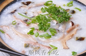 张家口皮蛋瘦肉粥